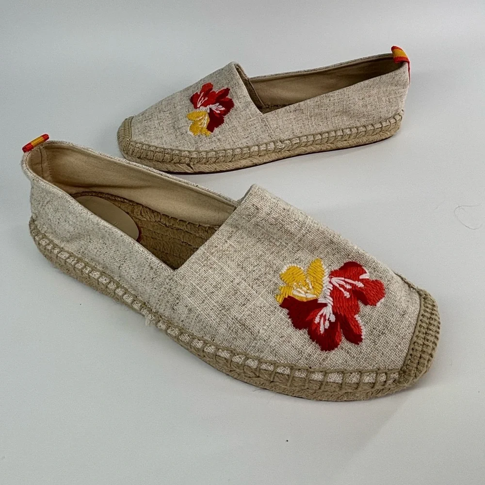 Vera Bradley floral espadrille flats 10 Dune beige tan coastal comfort beach
